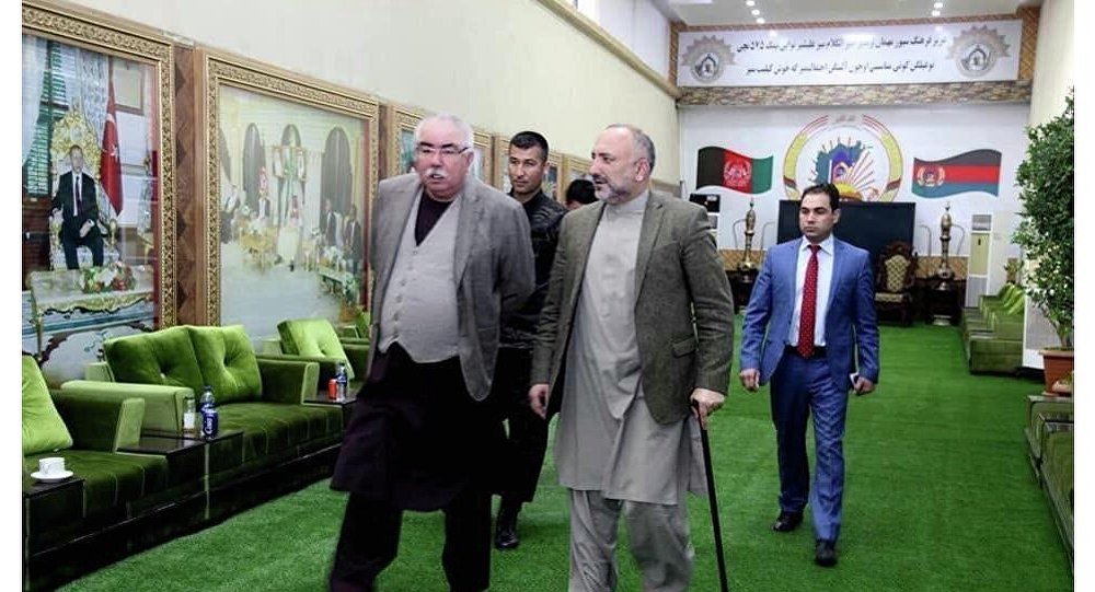 محمد حنیف اتمر با جنرال عبدالرشید دوستم، معاون اول ریاست جمهوری دیدار کرد