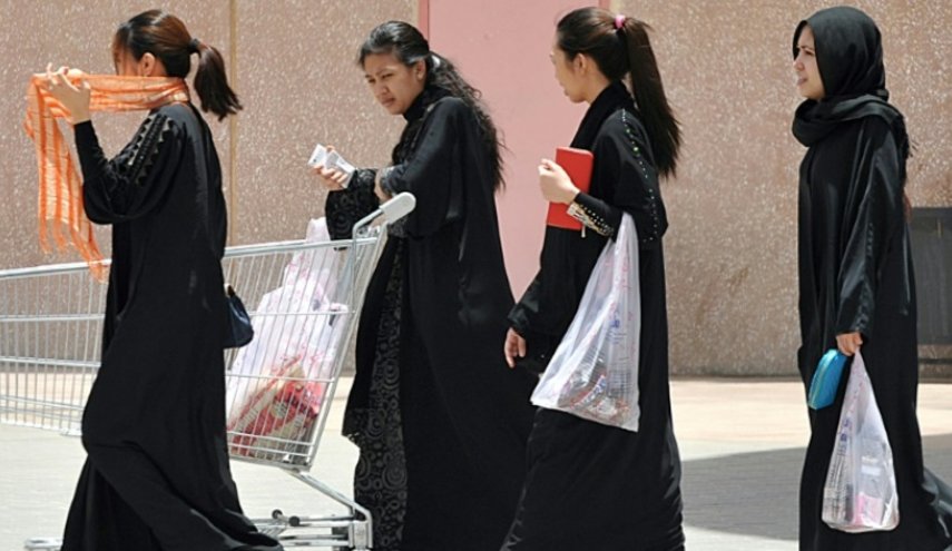  برده داری در عربستان؛ خرید و فروش کارگران خارجی در بازارهای سعودی 