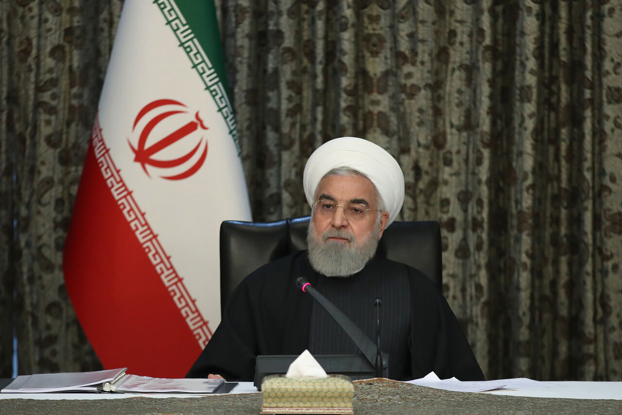 روحانی: شیوع کرونا در ایران سیر نزولی کرده است
