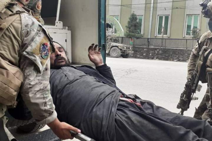 در حمله امروز بر عبادتگاه سیک ها در کابل، بیش از 30 تن کشته و زخمی شدند