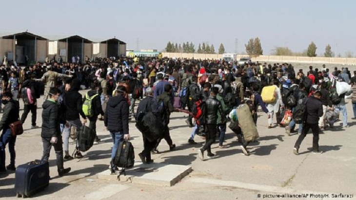  شمار پناهجویان افغانستانی برای عبور از مرز ایران افزایش یافته است