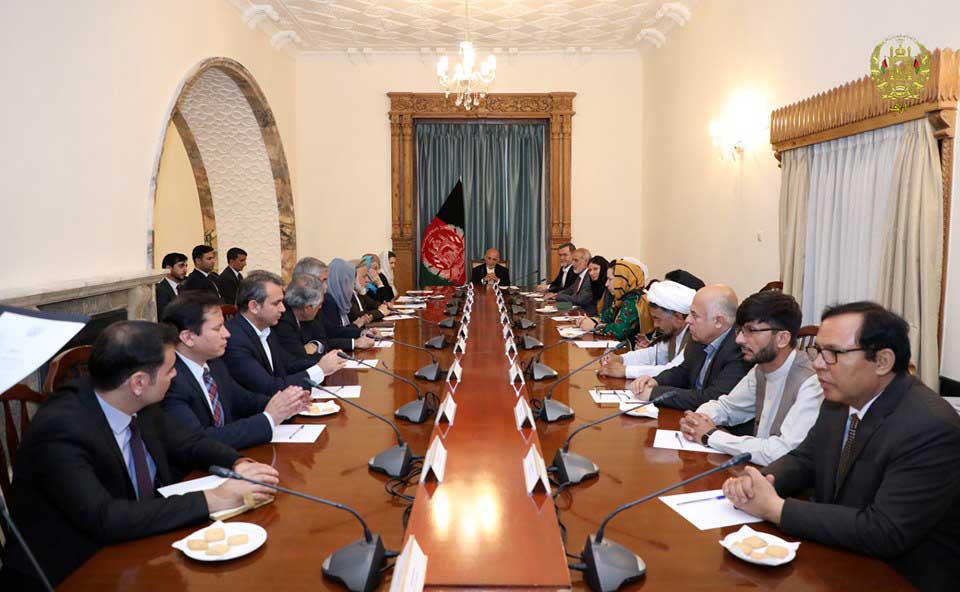 رئیس و اعضای جدید کمیسیون مستقل حقوق بشر افغانستان تعیین گردیدند