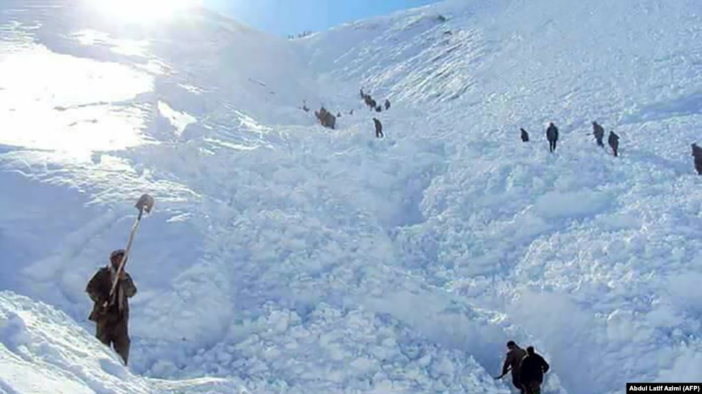  برفباری در هرات و سیلاب در هلمند 11 کشته برجای گذاشت 