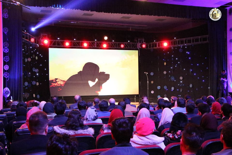 جشنواره ی ملی فلم «لاجورد» گشایش یافت