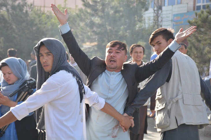 تازه ترین آمار تلفات حمله انتحاری امروز غرب کابل به 48 شهید و 67 زخمی افزایش یافت