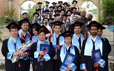 ایران 630 بورسیه تحصیلی به افغانستان اعطا می کند
