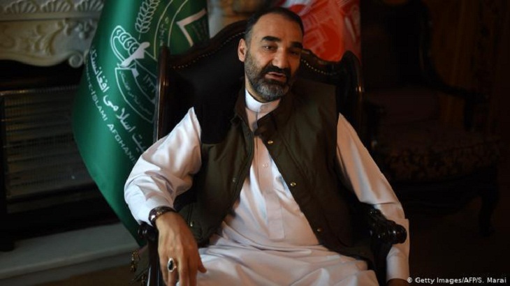 عطامحمد نور: مجاهدین و دولت افغانستان تحمیل منافع آمریکا را نمی پذیرند