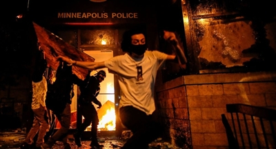 نیازی: پلیس تصویر واقعی آمریکای مدعی حقوق بشر را به جهانیان نشان داد