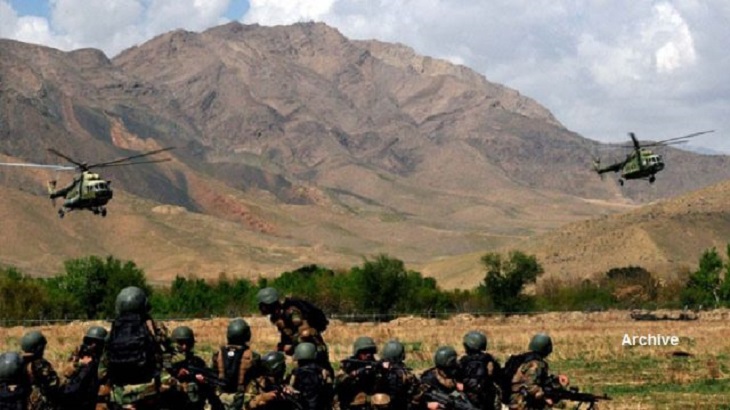 در حمله هوایی «اشتباهی» در ارزگان 15 نیروی امنیتی شهید و زخمی شدند