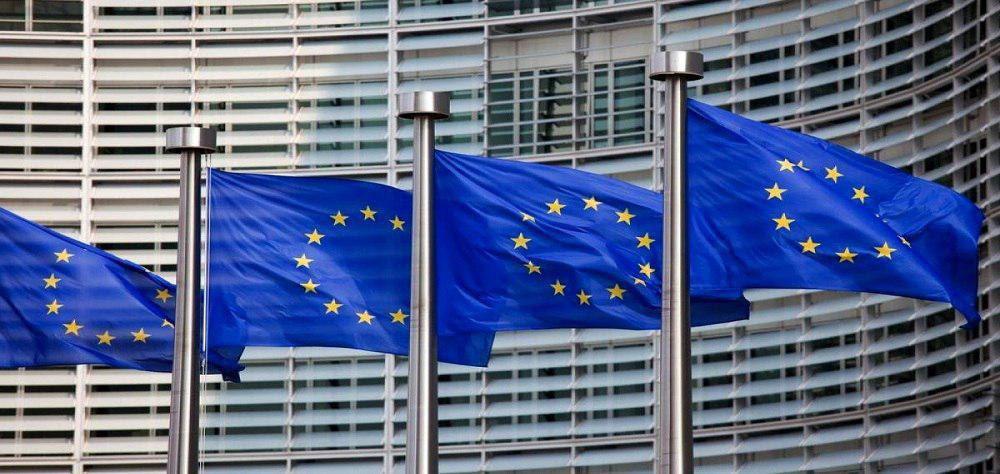 ابراز تاسف اتحادیه اروپا از تحریم ظریف توسط آمریکا/ ادامه همکاری اروپا 