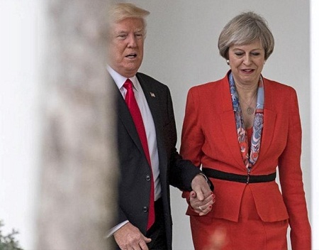  نخست وزیر انگلیس باز هم از «دستان ترامپ» تعریف کرد