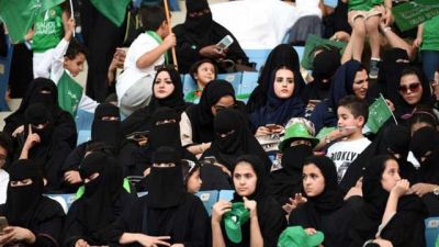 زنان سعودی سال آینده اجازه ی حضور در ورزشگاه ها را دریافت می کنند