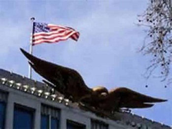 سفارت آمریکا در کابل جنگ روانی علیه مردم را تشدید کرده است