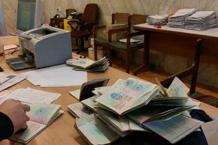 آغاز فرآیند تمدید پاسپورت های خانواری توسط تیم سیار سفارت در شیراز ایران
