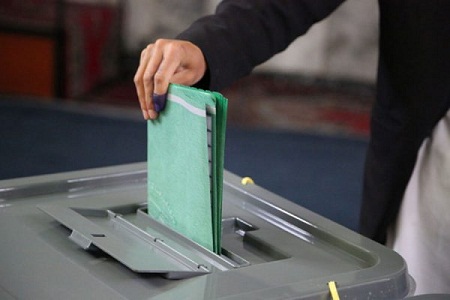کمیسیون مستقل انتخابات: برگزاری سه انتخابات در شش میزان خط سرخ ما است