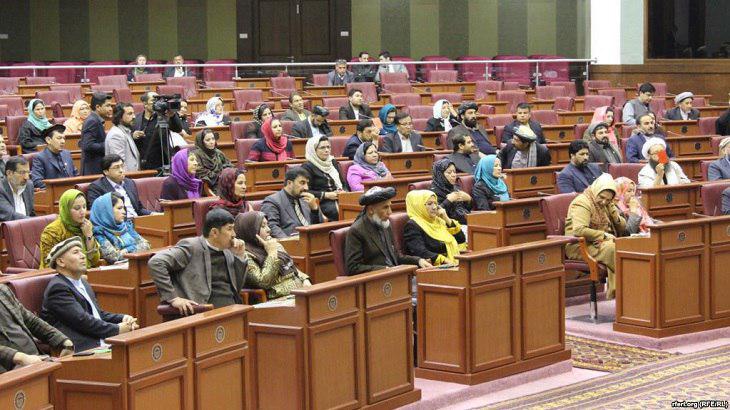 تنش لفظی در مجلس پس از انتقاد از اعضای هیات اداری برای دقایقی متشنج شد