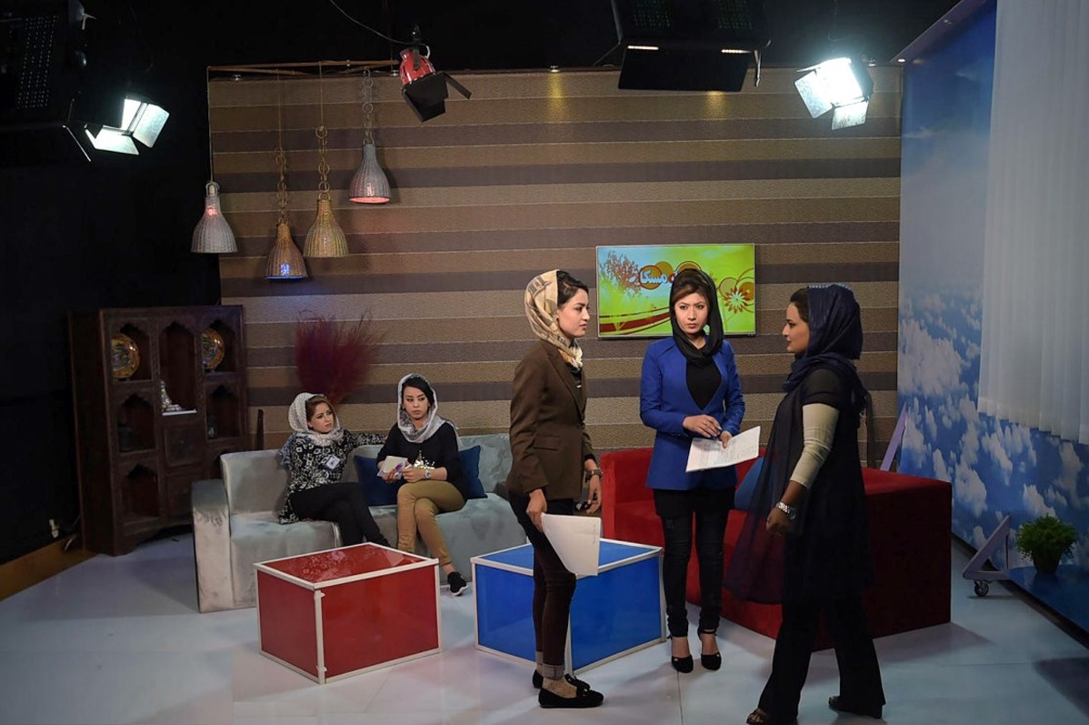 گزارش تصویری: «زن تی وی »اولین شبکه تلویزیونی زنان در افغانستان