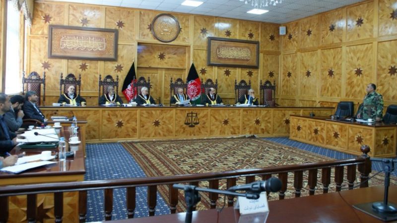 قضات افغانستان می گویند طالبان به جای آنها «افراد بی تجربه و کم سواد» تعیین کرده