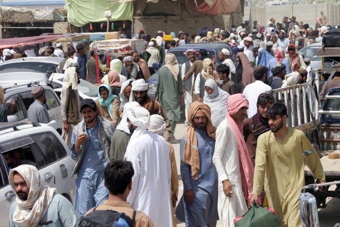 پاکستانی ها زیر نام مهاجر وارد افغانستان می شوند؟