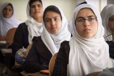  مشخصه های لباس جدید دانش آموزان دختر مکتب های افغانستان اعلام شد