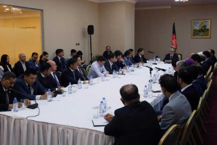 تأکید رییس اجراییه بر افزایش روابط بازرگانی افغانستان با قزاقستان 