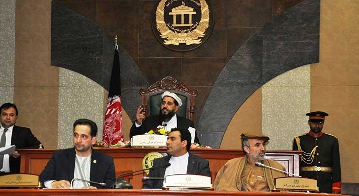 اظهارات حکمتیار در مورد امان الله خان و احمدشاه مسعود در مجلس سنا تنش ایجاد کرد