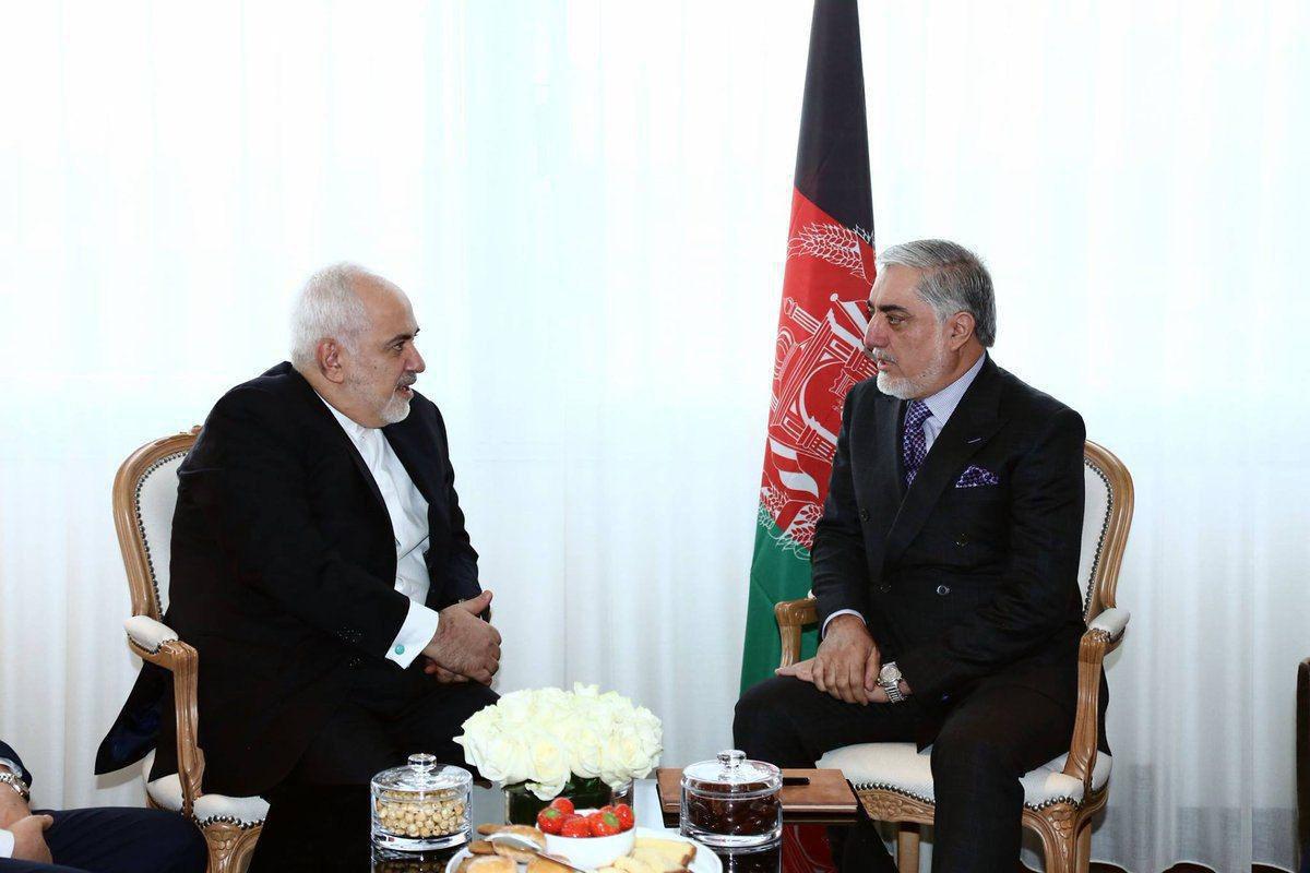 وزیر خارجه ایران در دیدار با عبدالله عبدالله: در کنار دولت و ملت افغانستان هستیم