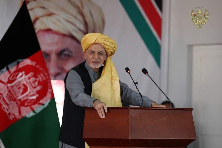 غنی خطاب به طالبان: مردم به شعارها فریب نمی خورند و کار عملی می خواهند