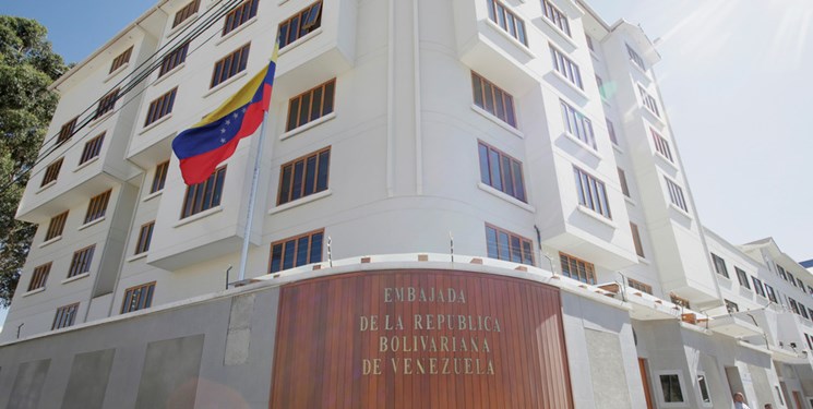 نقاب پوشان، سفارت ونزوئلا در بولیوی را اشغال کردند
