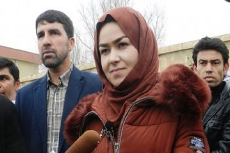 دختران زیبارو و جوان در ادارات دولتی بلخ در معرض آزار و اذیت جنسی مسئولان قرار دارند