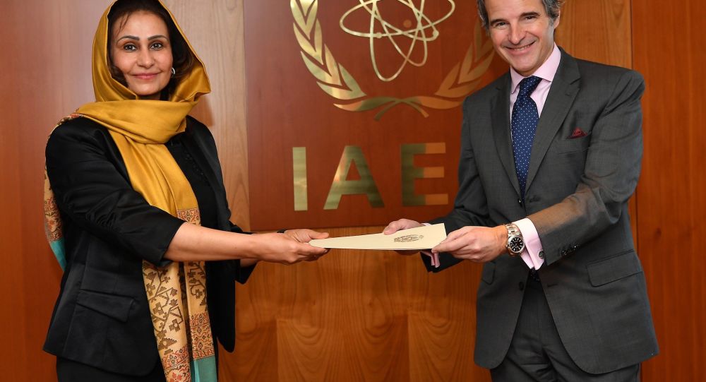 معرفی خانم منیژه باختری به عنوان نماینده افغانستان در آژانس بین المللی انرژی اتمی