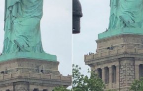 زن آمریکایی در اعتراض به سیاست های مهاجرتی ترامپ از «مجسمه آزادی» بالا رفت
