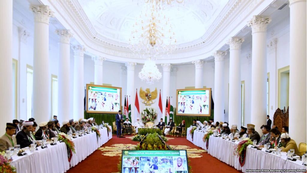  نشست علما در اندونیزیا از طرح جدید صلح حکومت افغانستان با طالبان حمایت کرد 