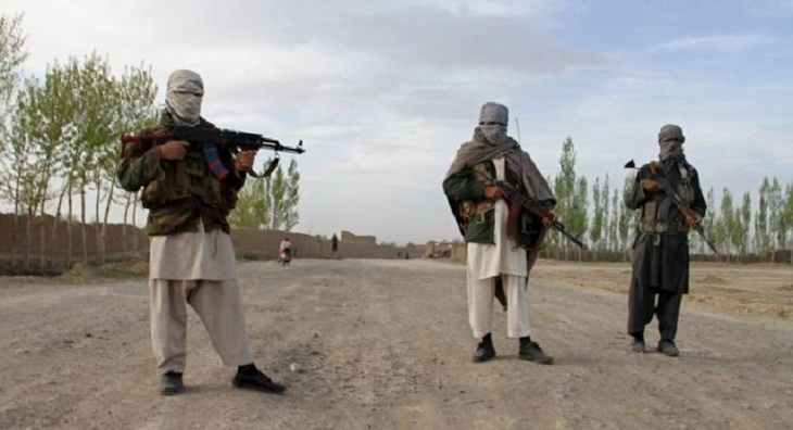 گروه طالبان راه های مواصلاتی جاغوری، مالستان و ناهور را به مرکز شهر غزنی بسته است