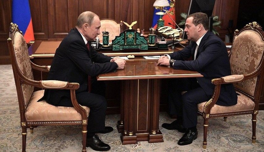 نخست وزیر روسیه استعفا کرد