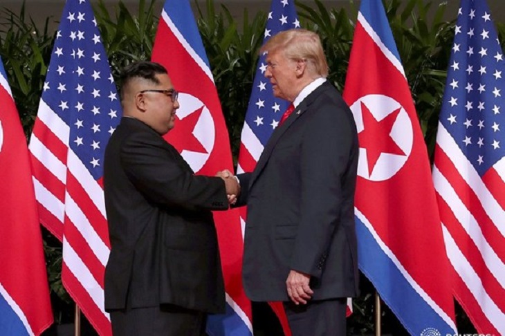 نخستین دیدار تاریخی رییس جمهور امریکا و رهبر کوریای شمالی 