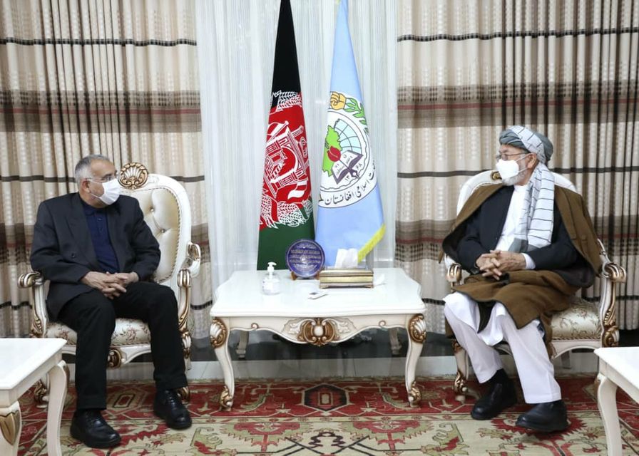 نماینده ویژه ایران در کابل با استاد خلیلی دیدار کرد
