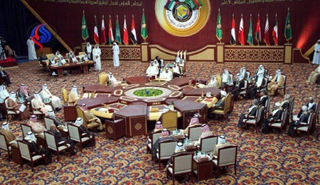 بحران در خاورمیانه، قطع روابط 4 دولت عربی با قطر