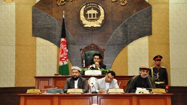 مجلس سنای کشور درج کلمه «افغان» و قومیت را در شناسنامه های الکترونیکی تایید کرد