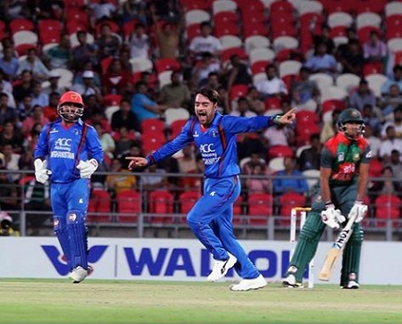 سومین پیروزی تیم ملی کرکت افغانستان در برابر بنگله دیش با تفاوت یک دوش