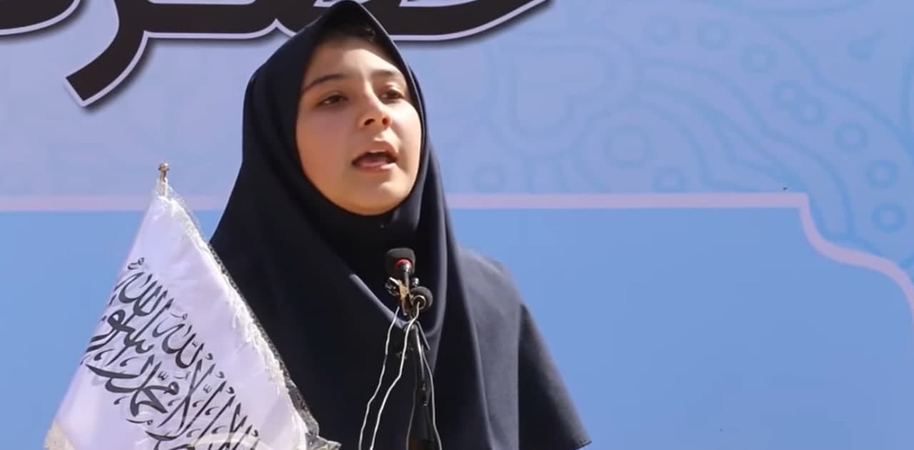 ستوده فروتن نوجوان هراتی در فهرست 25 زن تاثیر گذار 2021 قرار گرفت
