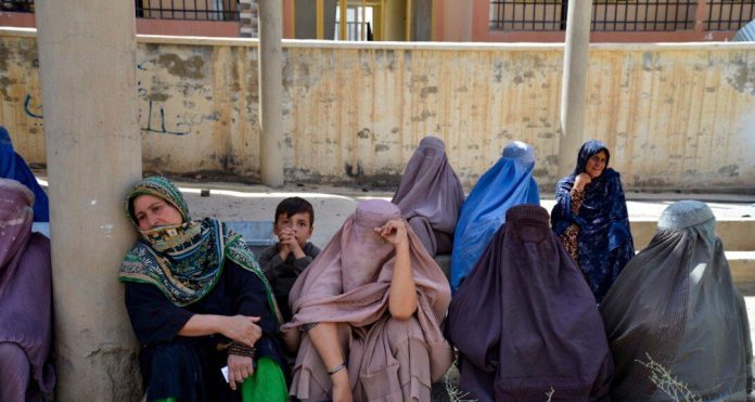 سازمان جهانی بهداشت: 50 درصد نفوس افغانستان با ناراحتی های روانی دست و پنجه نرم می کنند