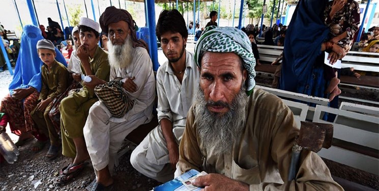 صدور کارت های هوشمند جدید برای مهاجرین افغانستانی در پاکستان