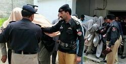 طالبان: پولیس پاکستان 250 تن از شهروندان افغانستان را به اتهام ورود غیرقانونی بازداشت کرده اند