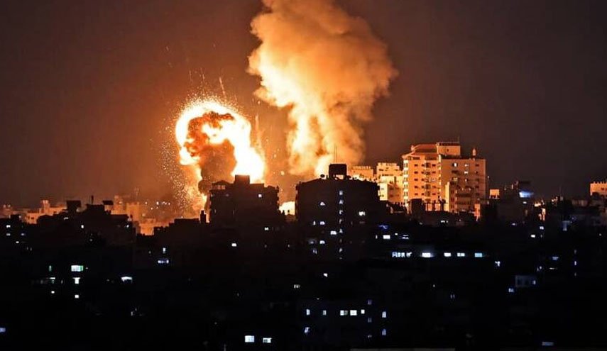  هواپیماهای رژیم صهیونیستی غزه را 60 بار بمباران کردند/ شمار قربانیان حمله جنایتکارانه رژیم صهیونیستی به 209 شهید افزایش یافت 