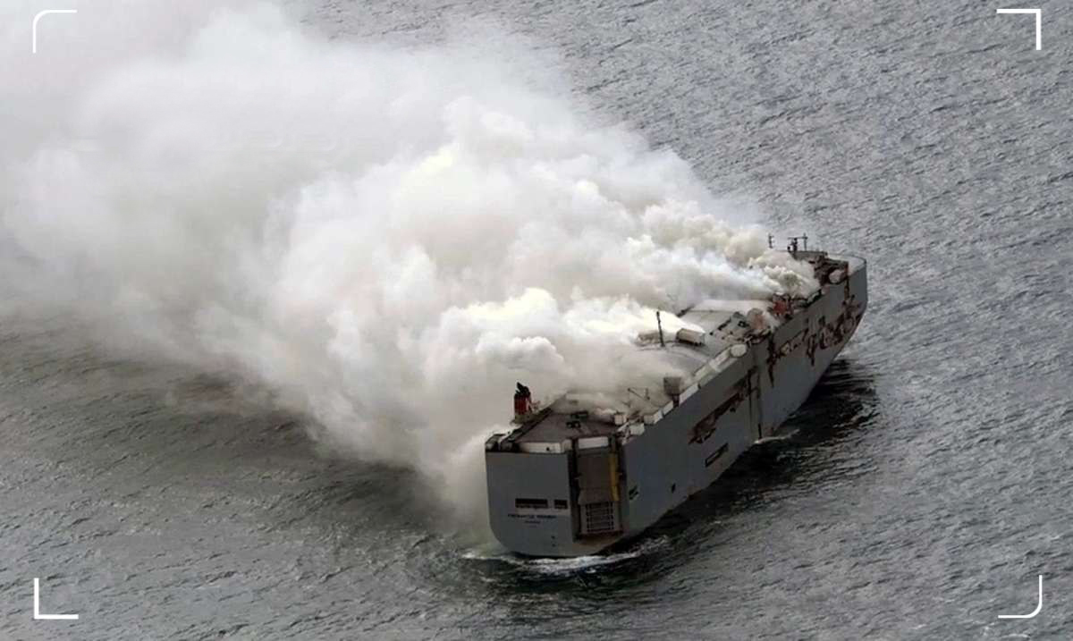 الجزیره: یمن یک کشتی عازم اسرائیل را هدف قرار داد